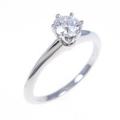 ティファニー クラシックソリティア リング 0．42ct