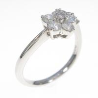 PT フラワー ダイヤモンドリング
