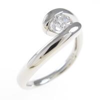 PT ソリティア ダイヤモンドリング