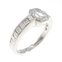 プラチナダイヤモンドリング 1．01ct・D・VVS1・エメラルドカット