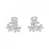 ヴァンクリーフ&アーペル ソクラテス 3フラワー イヤリング