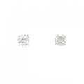 K18WG ソリティア ダイヤモンド ピアス 0.64CT