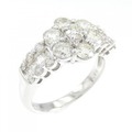 K18WG フラワー ダイヤモンド リング 1.50CT