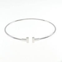 ティファニー Tナローワイヤー バングル