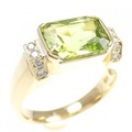 K18YG ペリドット リング 2.18CT