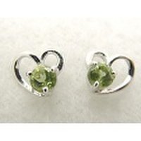 8月の誕生石ぺリドットK18WG(ホワイトゴールド)ピアス [y060122]