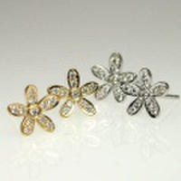 K18YG・K18WGダイヤモンドピアス《ナチュレ》