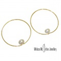 Melissa Mcarthur Jewellery ロンドン発ワイヤージュエリー22kゴールド　淡水パールピアス　フープ　メリッサマッカーサージュエリー