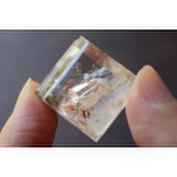 クォーツインクォーツ（貫入水晶）【12】天然石ルース・カボション（20.5×18.5mm）