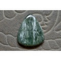 セラフィナイト【18】　天然石ルース・カボション（32×27mm）