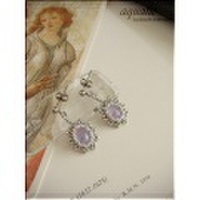 バイオレットローズカラーのプチピアス/イヤリング