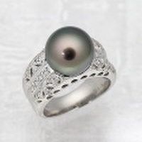 ブラックパール・黒真珠 直径11mm リング・指輪 11号 Pt900プラチナ 中央宝石鑑別書 【中古】 (269219)