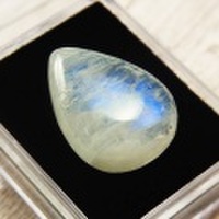 ムーンストーン　AAAA　ルース　タンブル【スリランカ産】【約9.2g】【ペアシェイプカット】天然石｜パワーストーン｜ブルームーンストーン｜ドロップカット｜ペアシェイプ｜カボション｜素材｜タンブル｜e0266