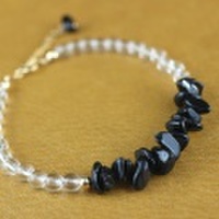 光と闇の競演！？モリオン（黒水晶/カンゴーム）と水晶のブレスレット