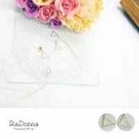 三角ロングピアス