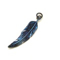 純チタンペンダントトップ　フェザー：中・純チタンブルー　T13BL