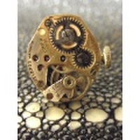 送料無料 アンティーク、ビンテージ時計をピンズにしました。スチームパンクです。 SP-21