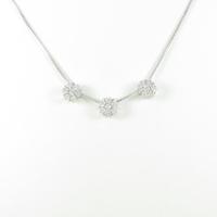 K18WG フラワー ダイヤモンドネックレス