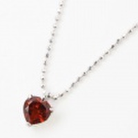 【送料無料】【日本製】シルバー925/925/SILVER 天然ガーネット /天然石 ペンダント ハートシェイプ GARNET 0.5ct　3815-SS18