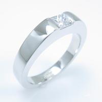 カルティエ タンク リング 0．25ct