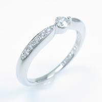 K18WG ダイヤモンドリング