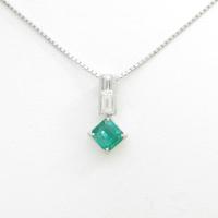 PT エメラルドネックレス