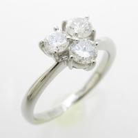 PT スリーストーン ダイヤモンドリング