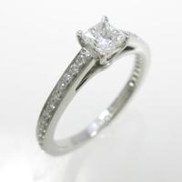 ティファニー グレース リング 0．25ct・F・IF・プリンセスカット
