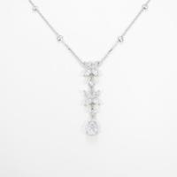 750WG／K18WG フラワー ダイヤモンドネックレス