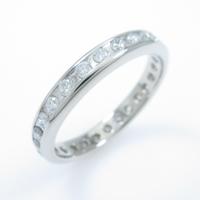 PT フルエタニティ ダイヤモンドリング