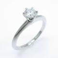ティファニー クラッシックソリティア リング 0．35ct