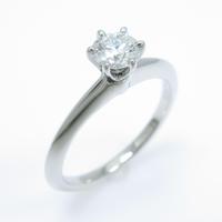 ティファニー クラッシックソリティア リング 0．35ct