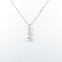 K18WG スリーストーン ダイヤモンドネックレス