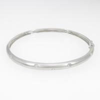 18KWG ダイヤモンドバングル