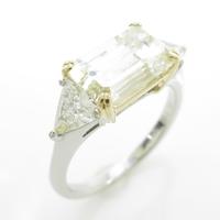 K18YG／プラチナダイヤモンドリング 3．050ct・VLY・VS1・エメラルドカット