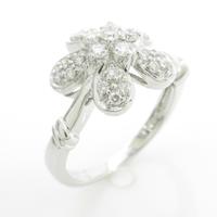 750WG フラワー ダイヤモンドリング