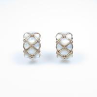 K18PG マザーオブパールイヤリング