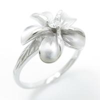 14KWG フラワー ダイヤモンドリング