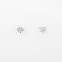 PT ソリティア ダイヤモンドピアス