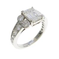 プラチナダイヤモンドリング 1．130ct・I・VS1・エメラルドカット