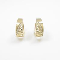 585YG キュービックピアス