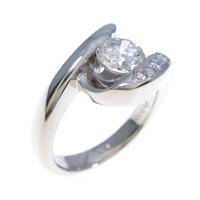 プラチナダイヤモンドリング 0．655ct・H・VS2・GOOD