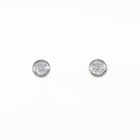 PT ダイヤモンドピアス