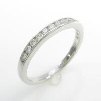 ティファニー ハーフサークル チャネルセッティング リング