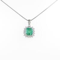 PT エメラルドネックレス