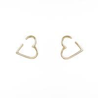 アーカー ツイステッド ハート ピアス