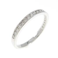 PT ハーフエタニティ ダイヤモンドリング