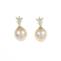 K18YG シロチョウパールピアス