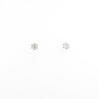 PT ソリティア ダイヤモンドピアス