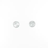 PT ソリティア ダイヤモンドピアス